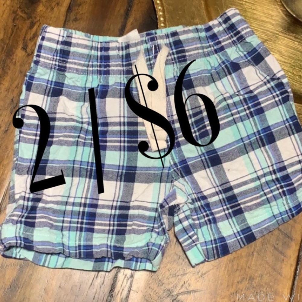 12M Carter’s plaid shorts